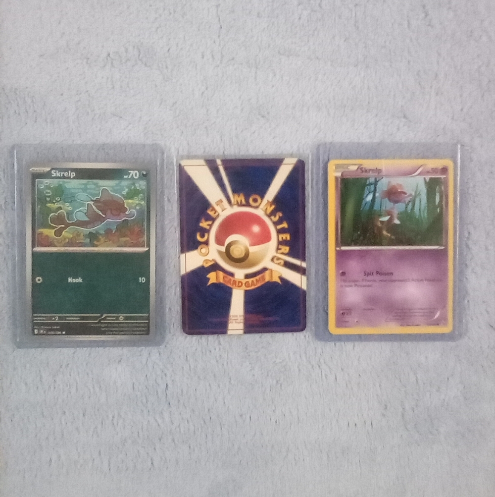 Basic Skrelp Pokemon Card Bundle